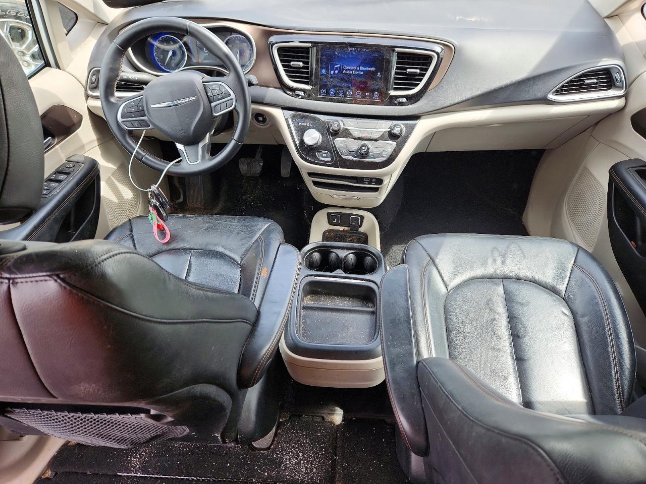 Chrysler Pacifica Touring L