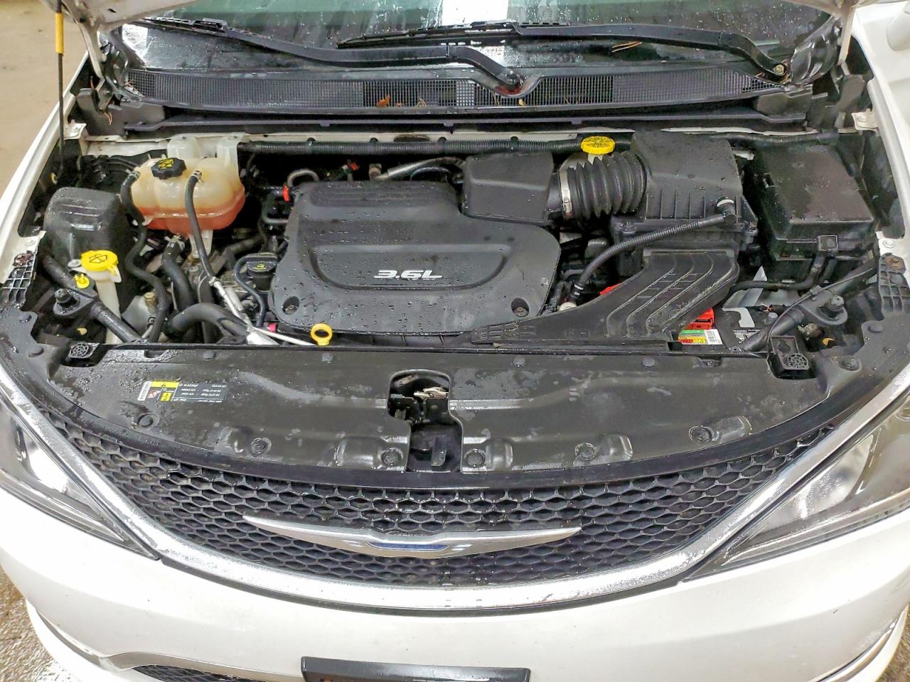 Chrysler Pacifica Touring L