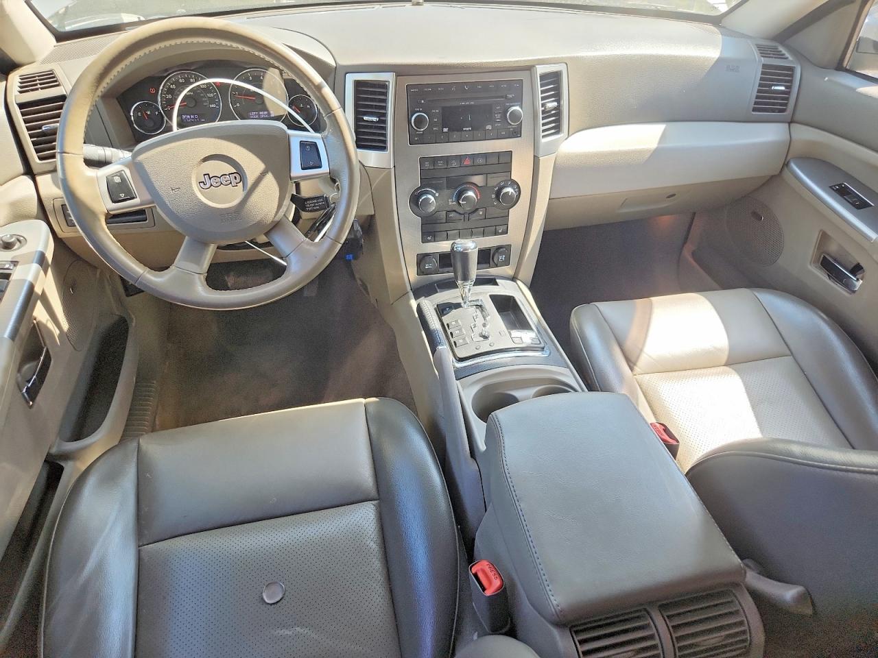 Jeep Cherokee Laredo