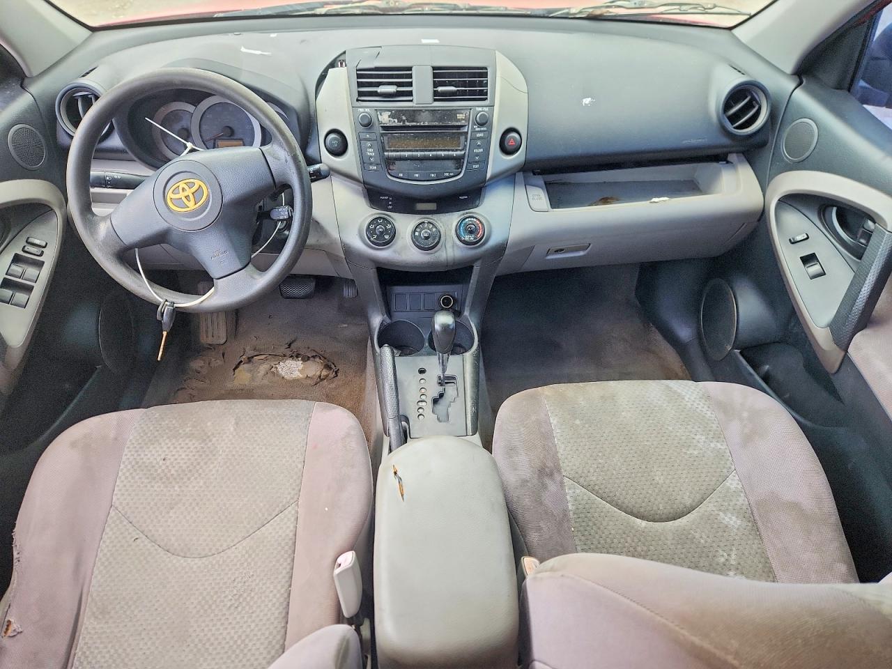 Toyota RAV4 Base