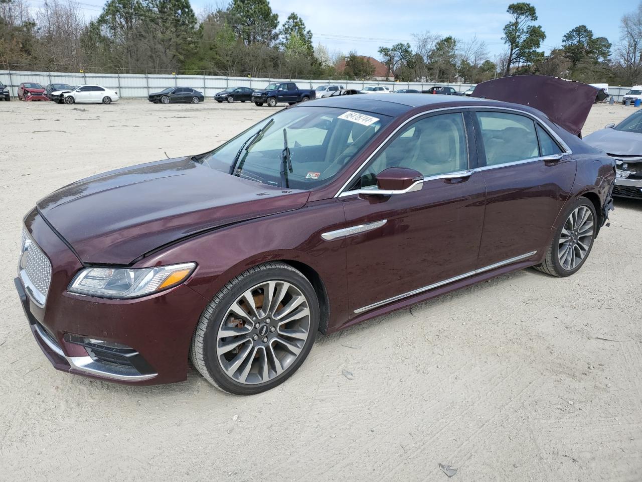 Salvage Lincoln Continental Image