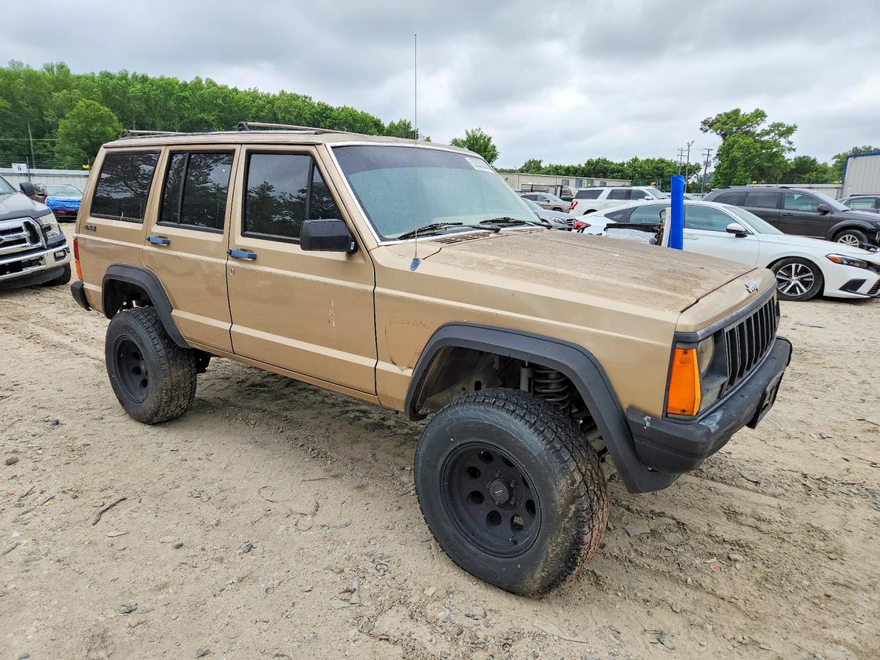 Jeep Cherokee