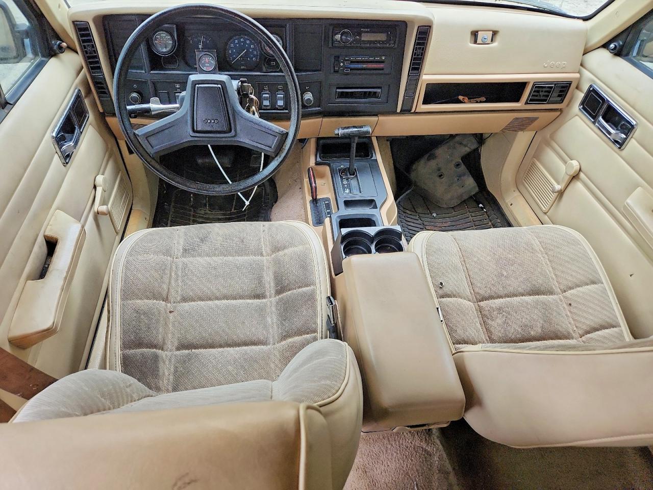 Jeep Cherokee