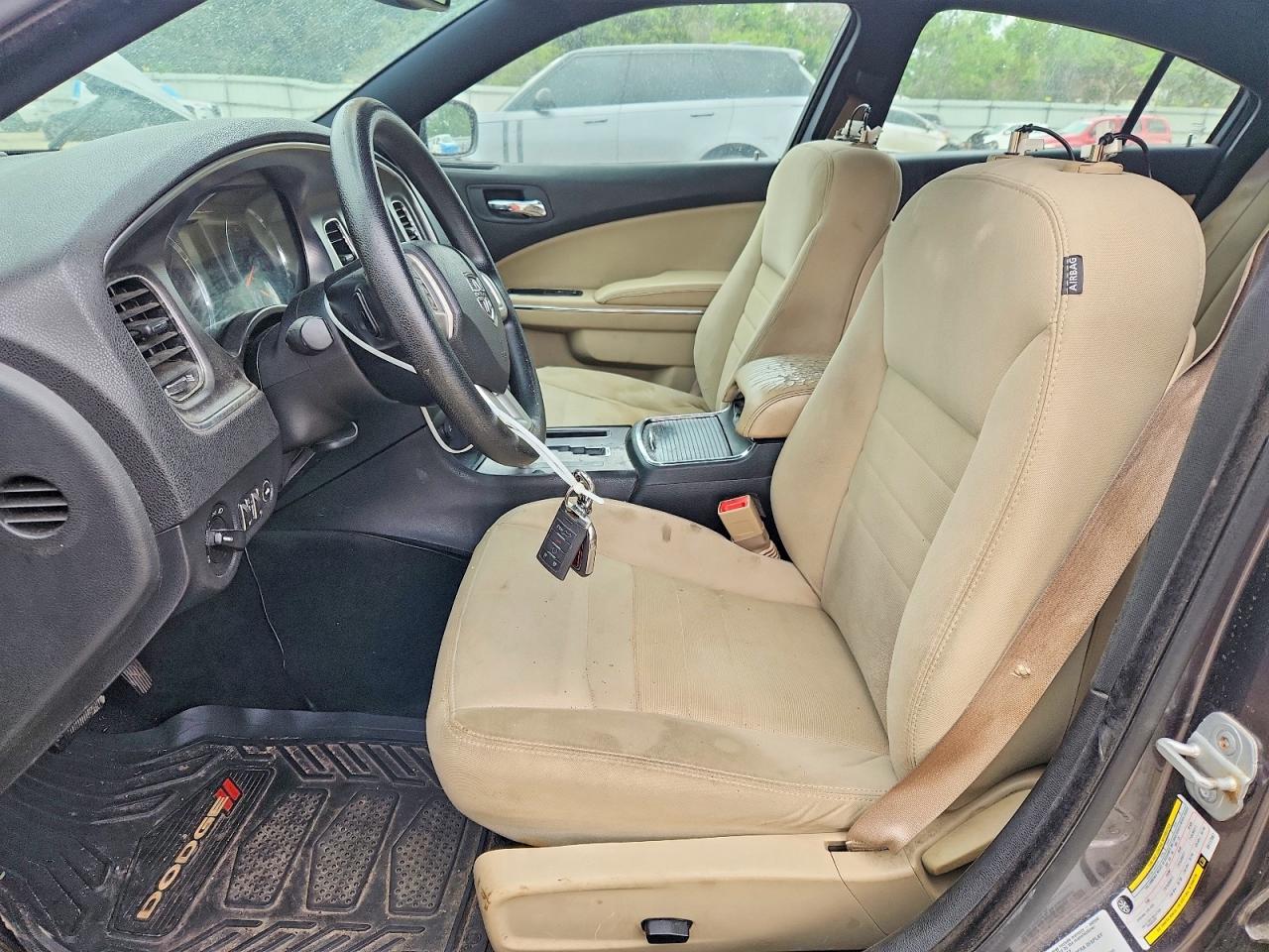 Dodge Charger Se