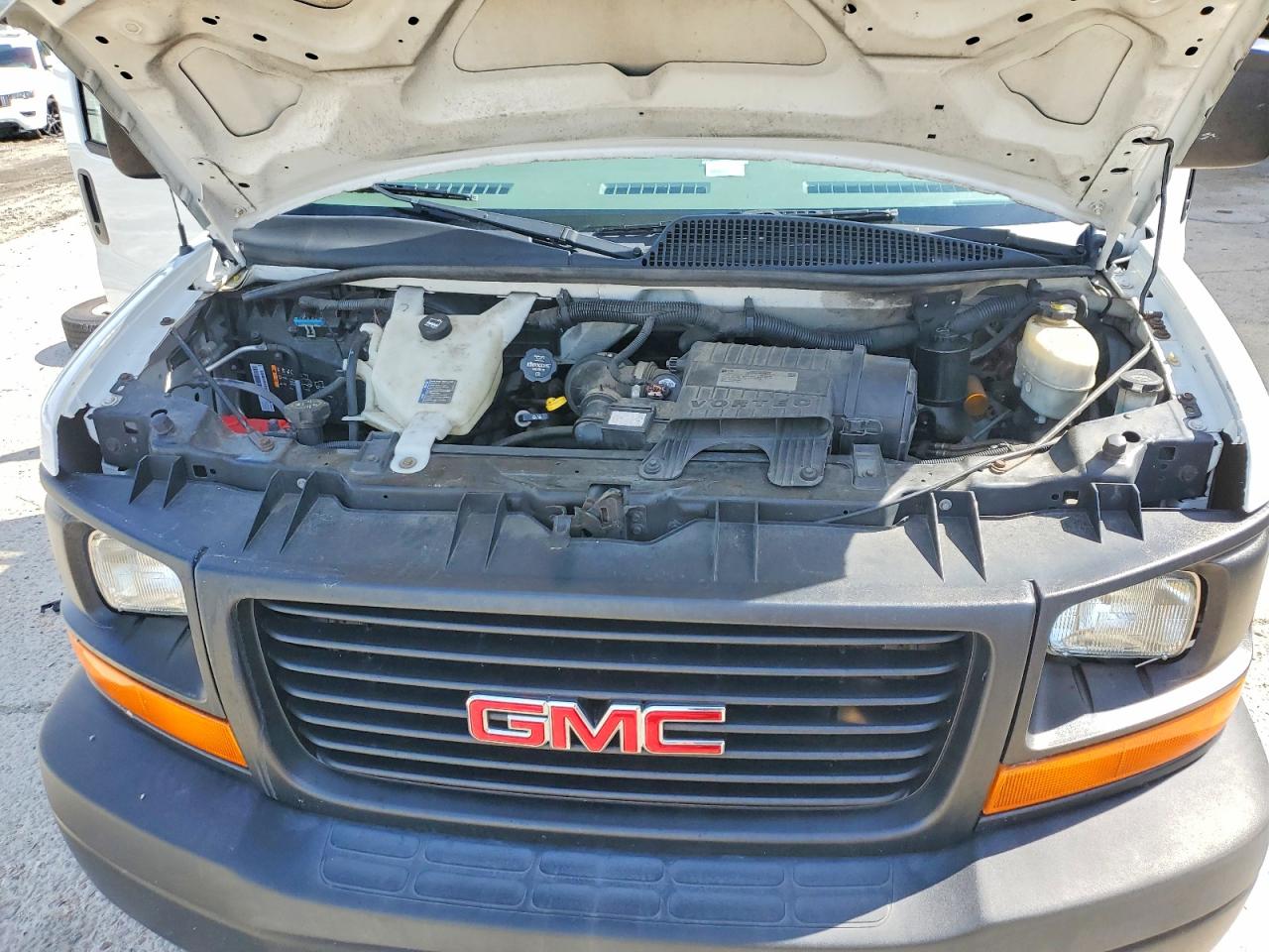 GMC Savana