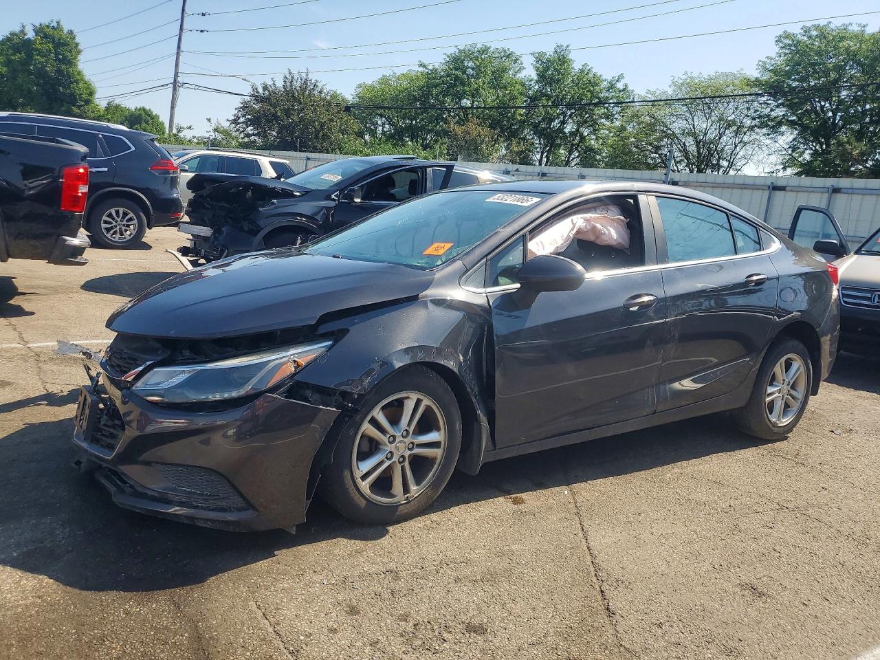 Salvage Chevrolet Cruze Image