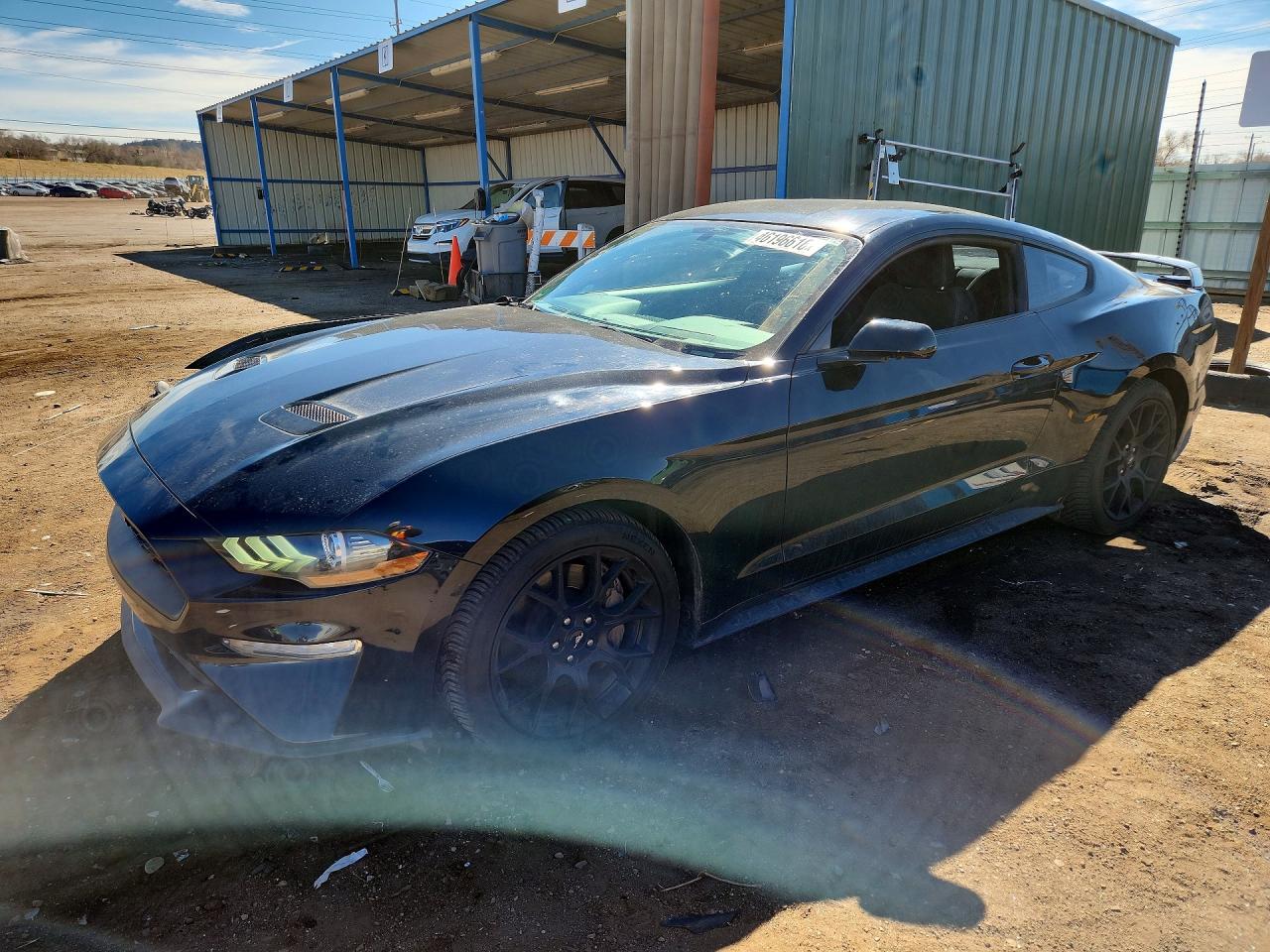 Salvage Ford Mustang Image