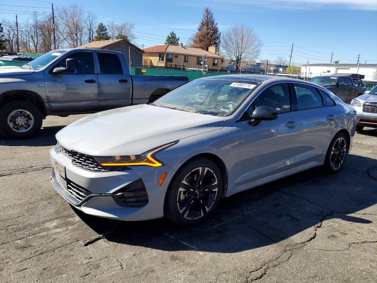 Salvage Kia K5 Image