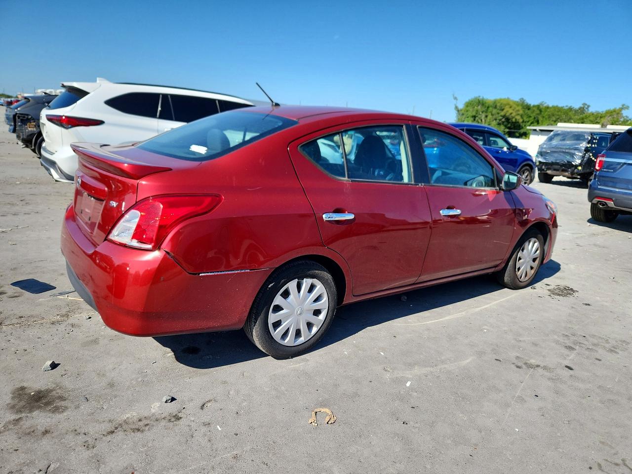 Nissan Versa Sv