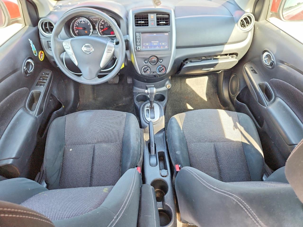 Nissan Versa Sv