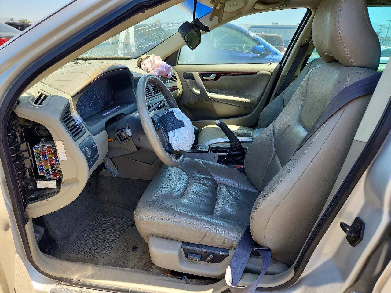 Volvo XC70