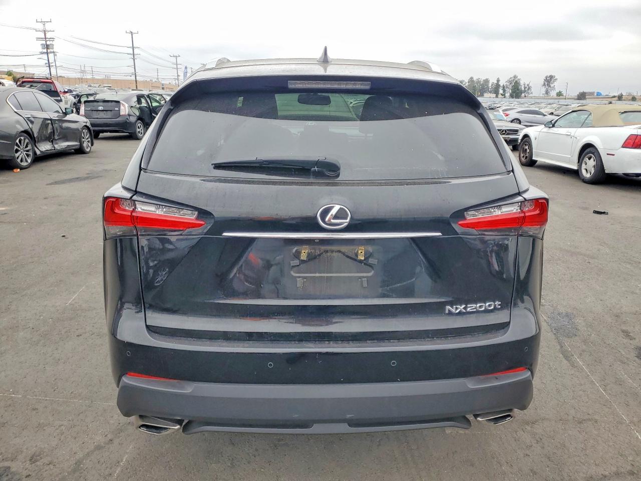 Lexus NX Base