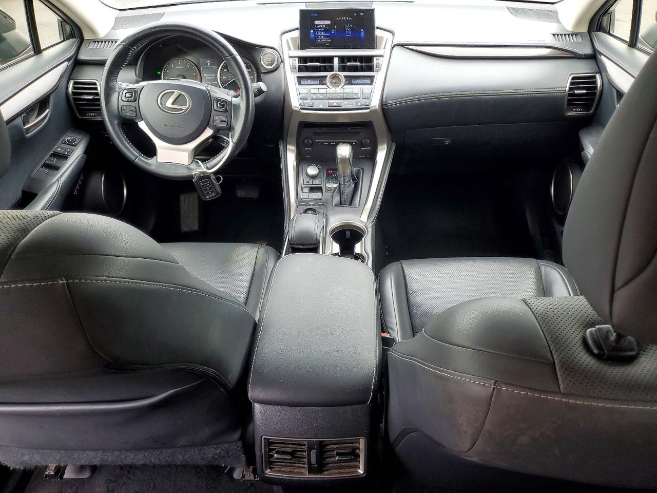 Lexus NX Base
