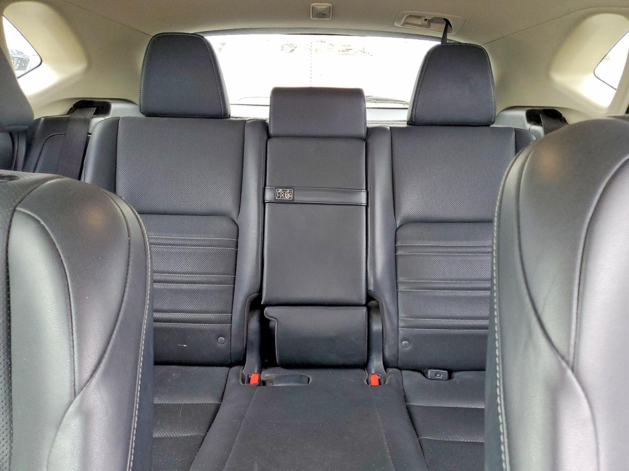 Lexus NX Base