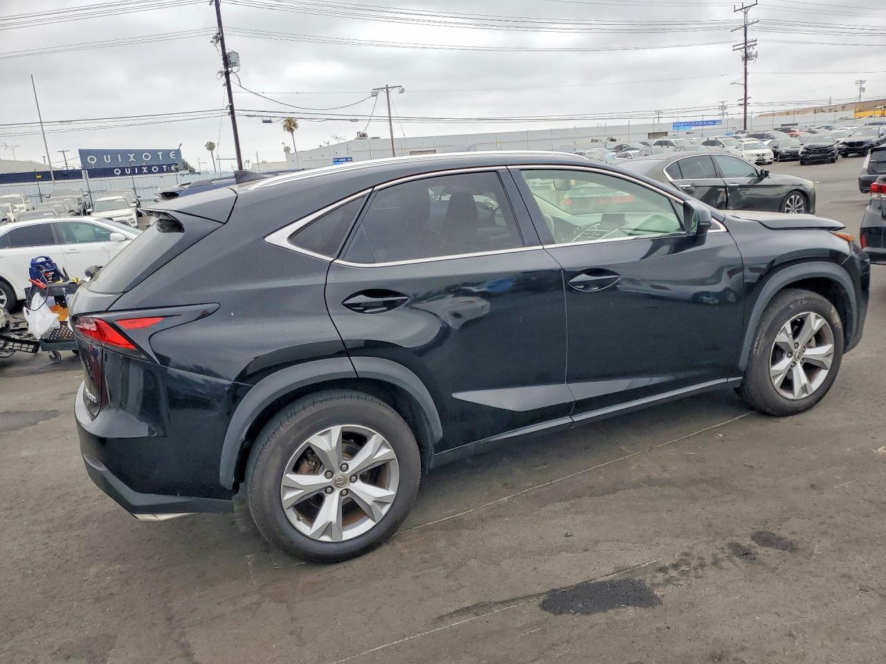 Lexus NX Base