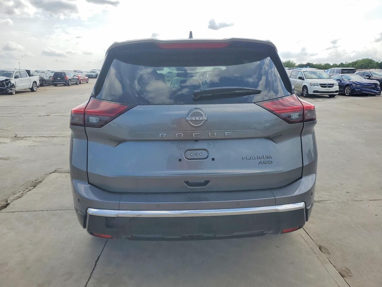 Nissan Rogue Platinum