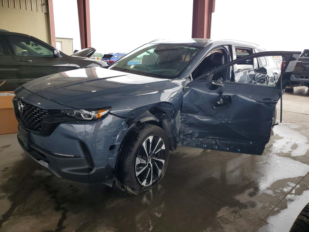 Salvage Mazda Cx Image