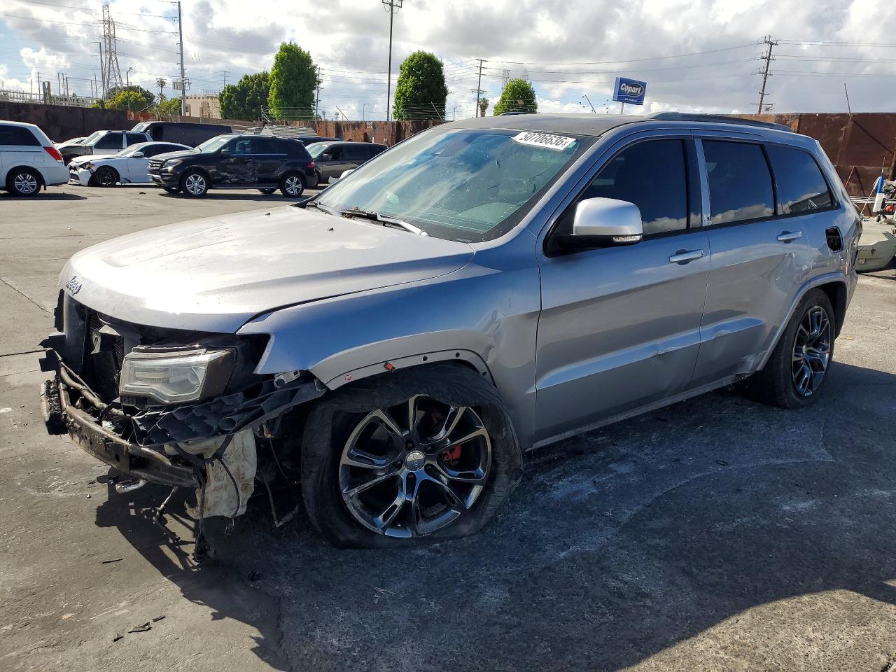 Salvage Jeep Cherokee Image