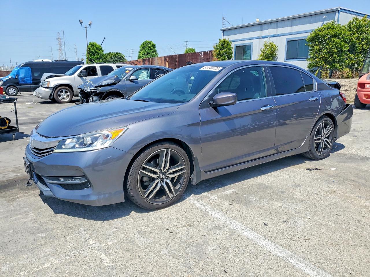 Salvage Honda Accord Image