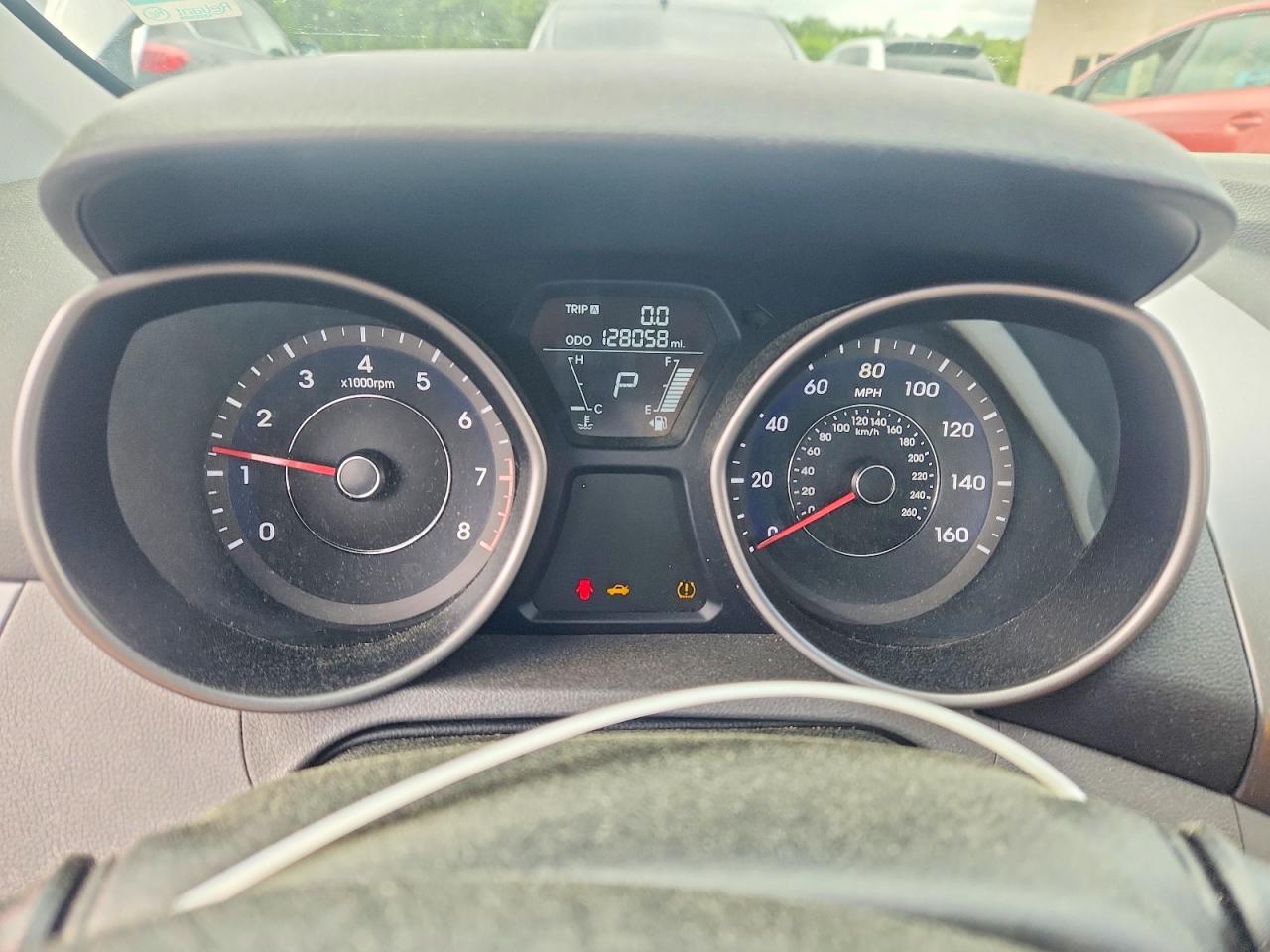 Hyundai ELANTRA Limited