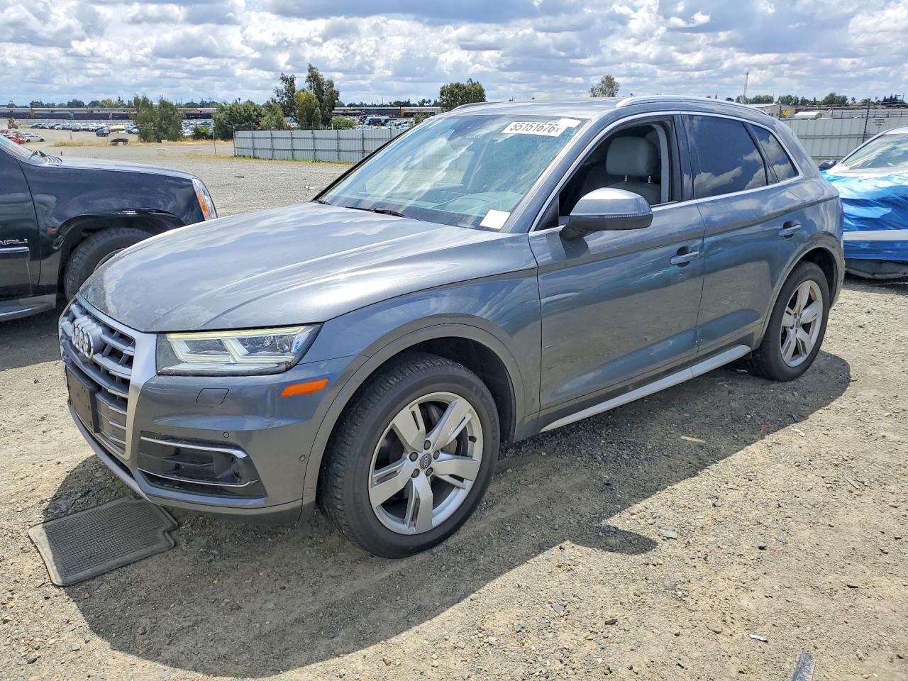Salvage Audi Q5 Image