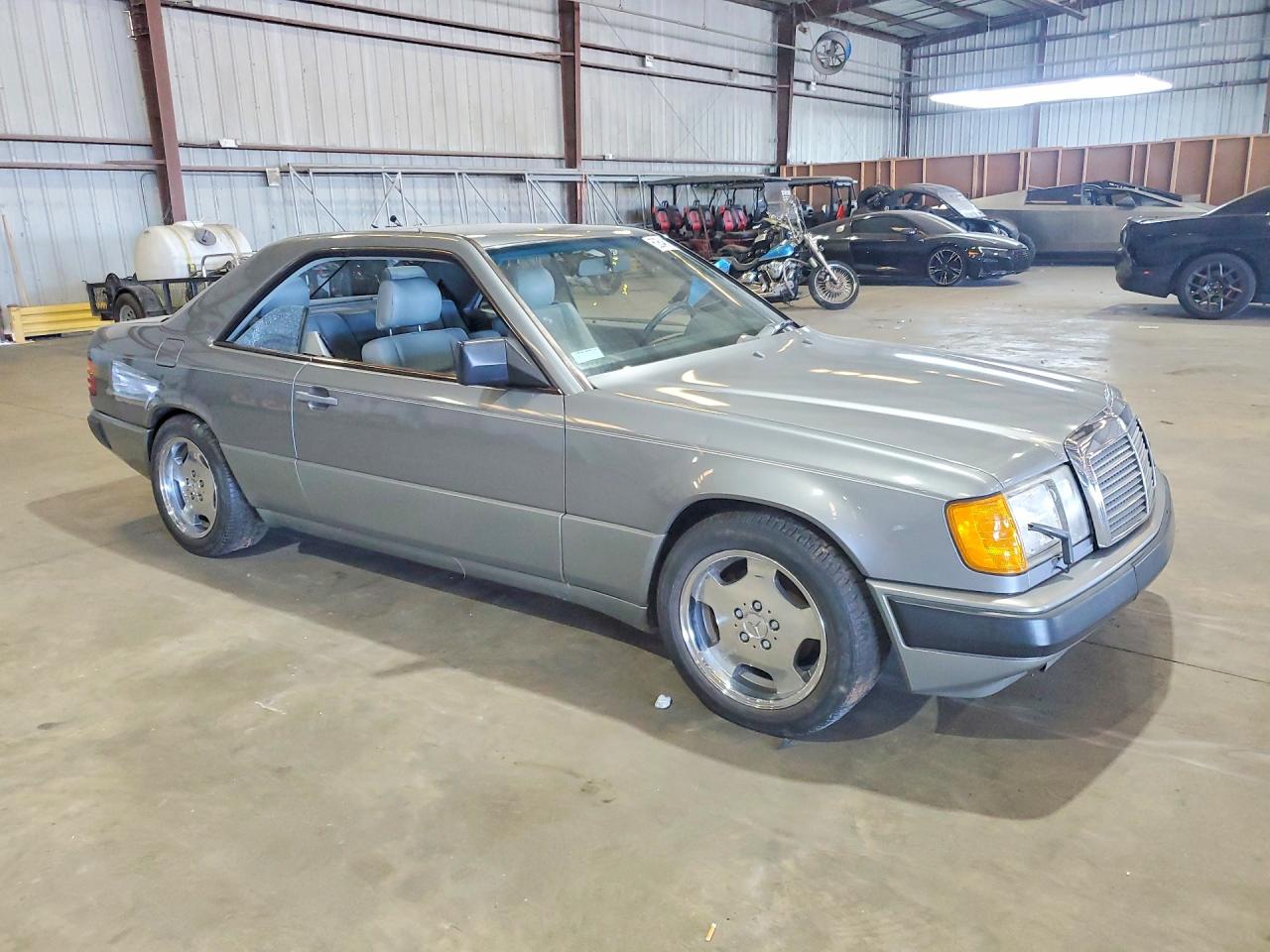 Mercedes-Benz 300-Class Ce