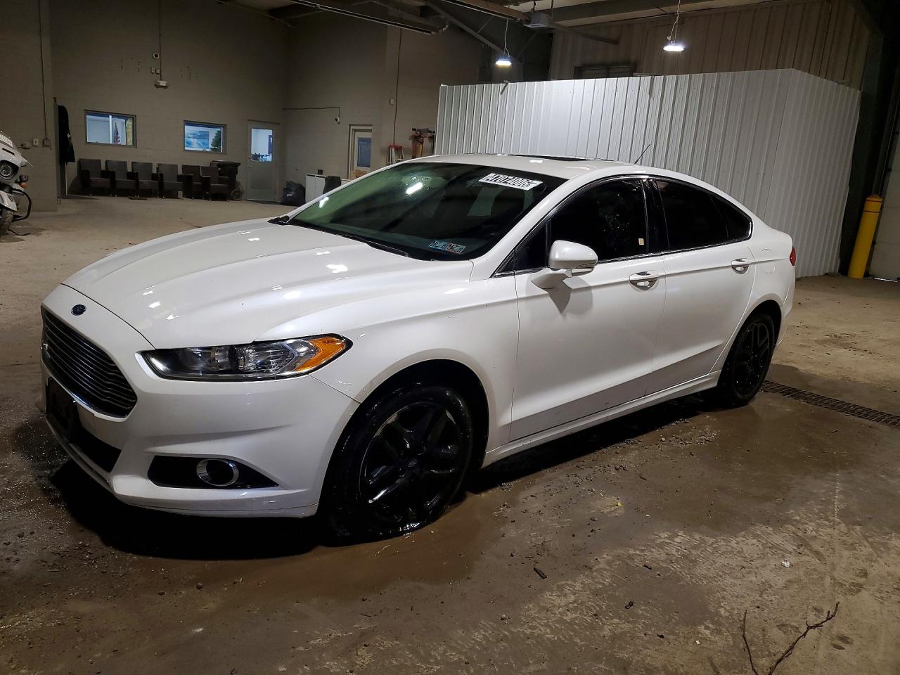 Salvage Ford Fusion Image
