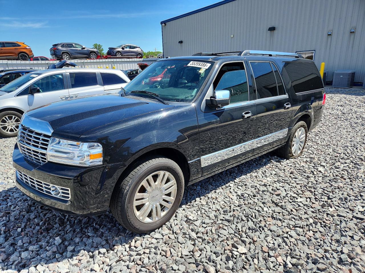 Salvage Lincoln Navigator Image