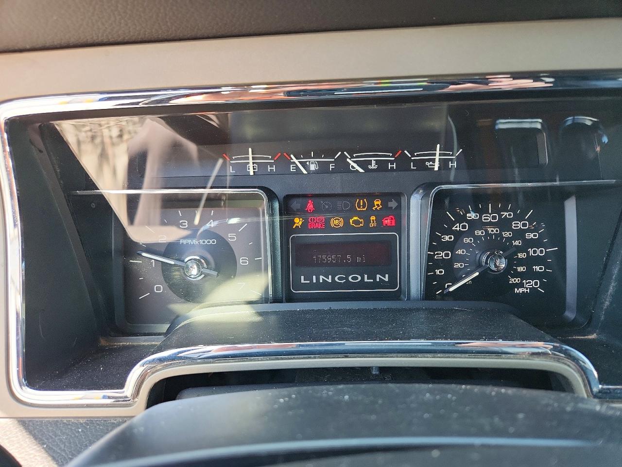 Lincoln Navigator L