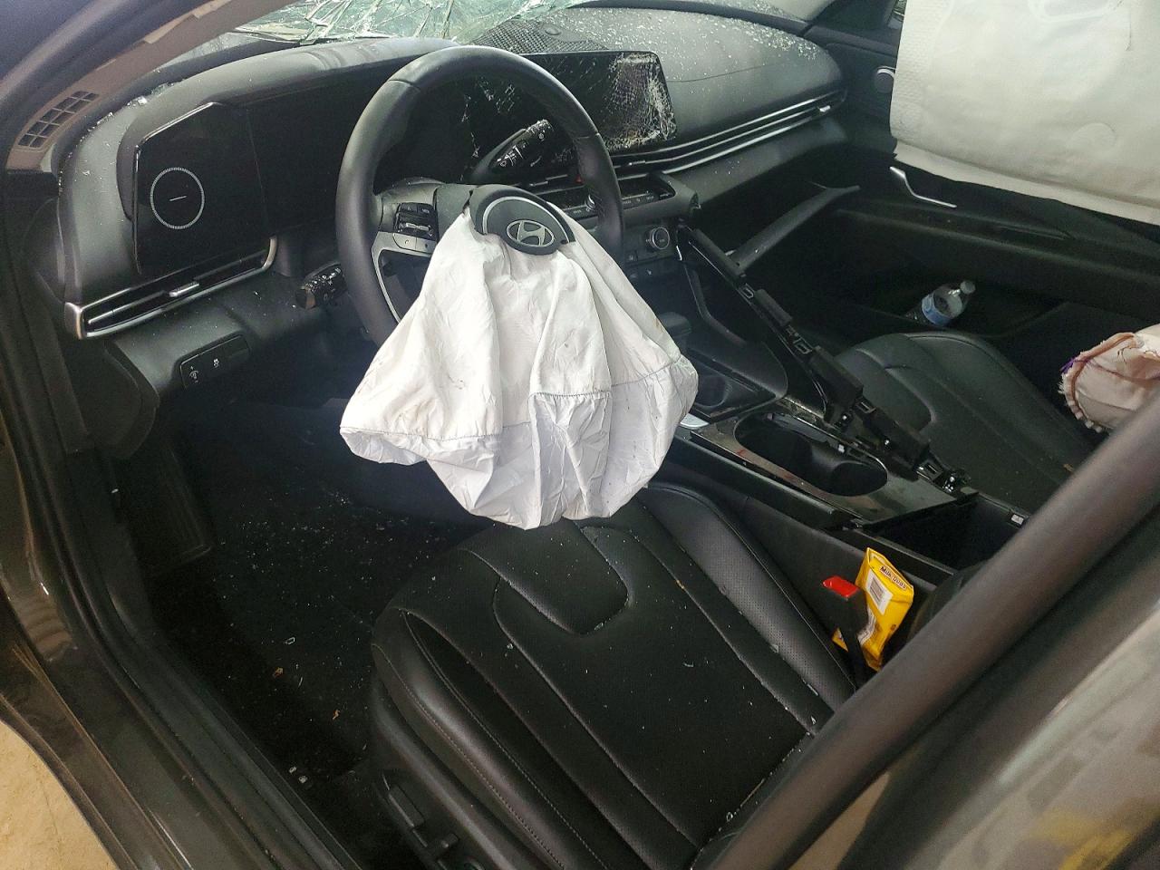 Hyundai ELANTRA Limited