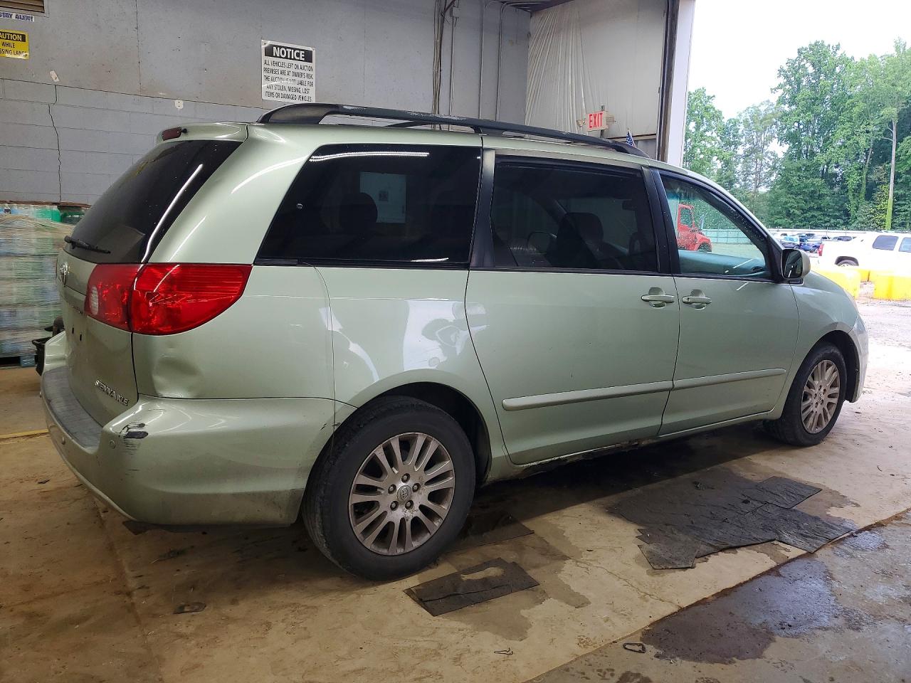 Toyota Sienna Xle 7-passenger