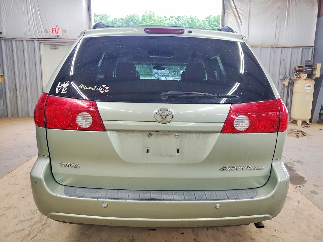 Toyota Sienna Xle 7-passenger