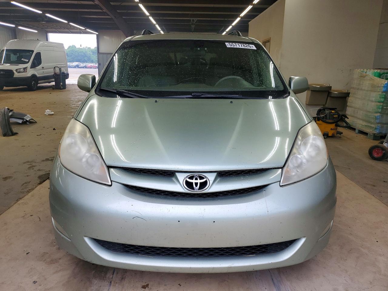 Toyota Sienna Xle 7-passenger