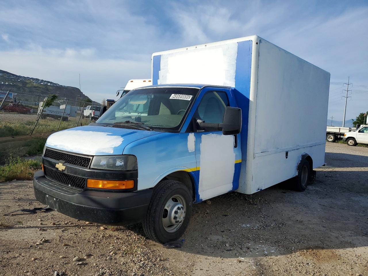 Salvage Chevrolet Express Image