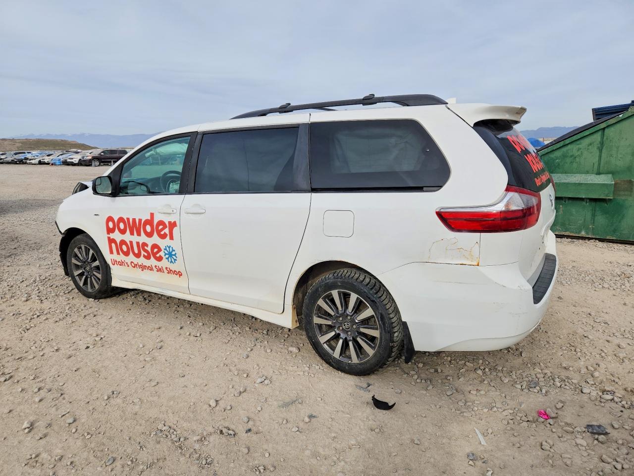 Toyota Sienna Le 7-passenger