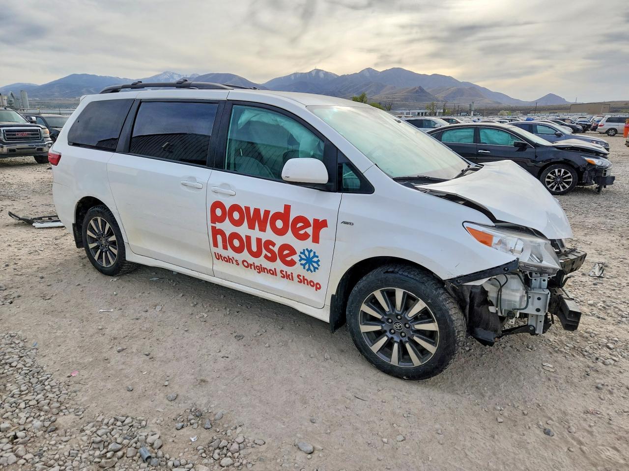 Toyota Sienna Le 7-passenger