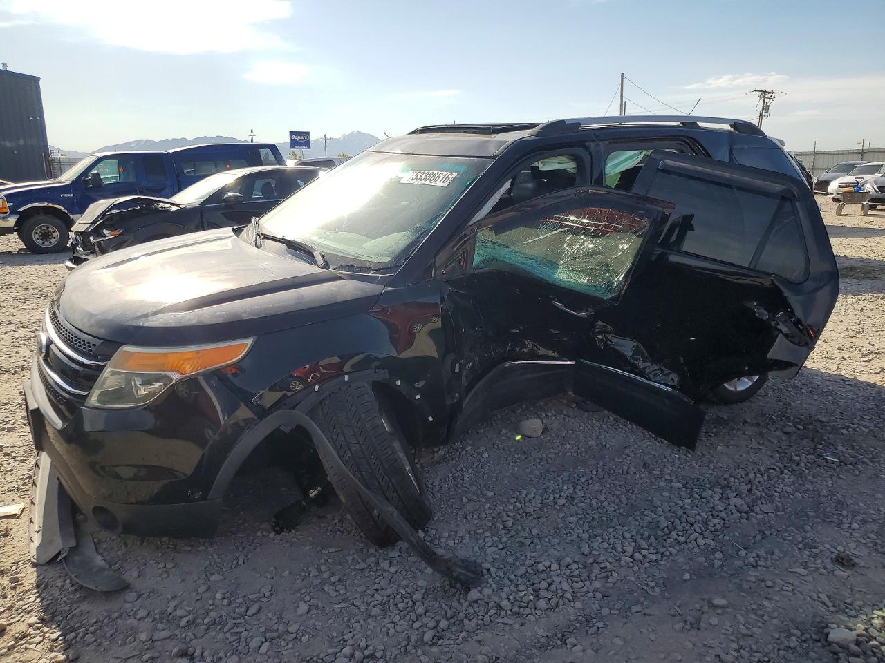 Salvage Ford Explorer Image