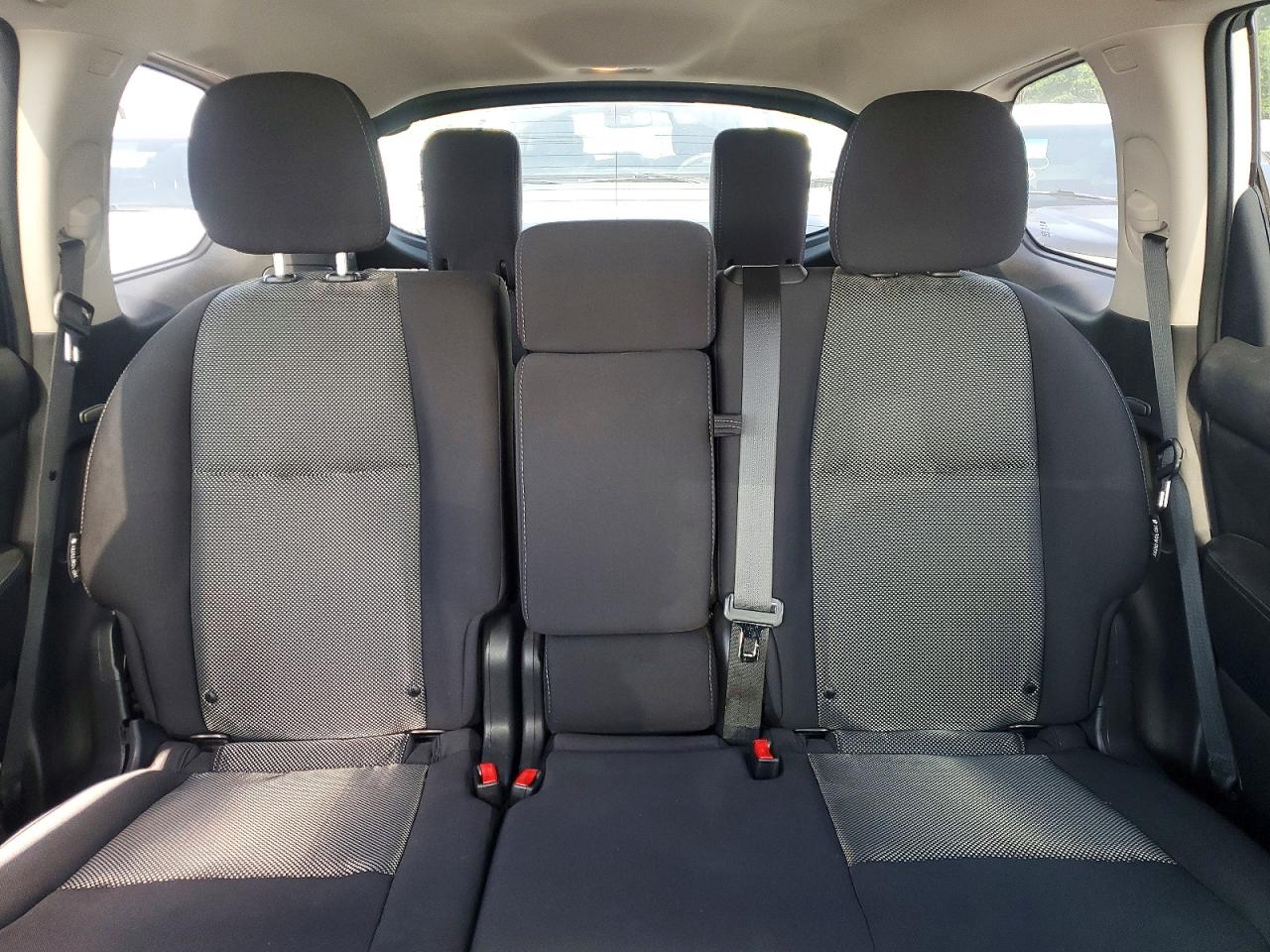 Nissan Pathfinder Sv