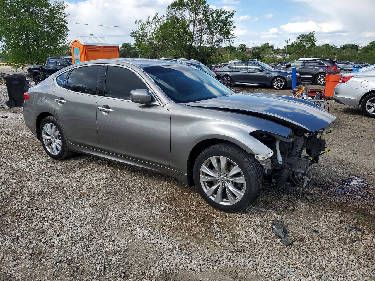INFINITI M56 X