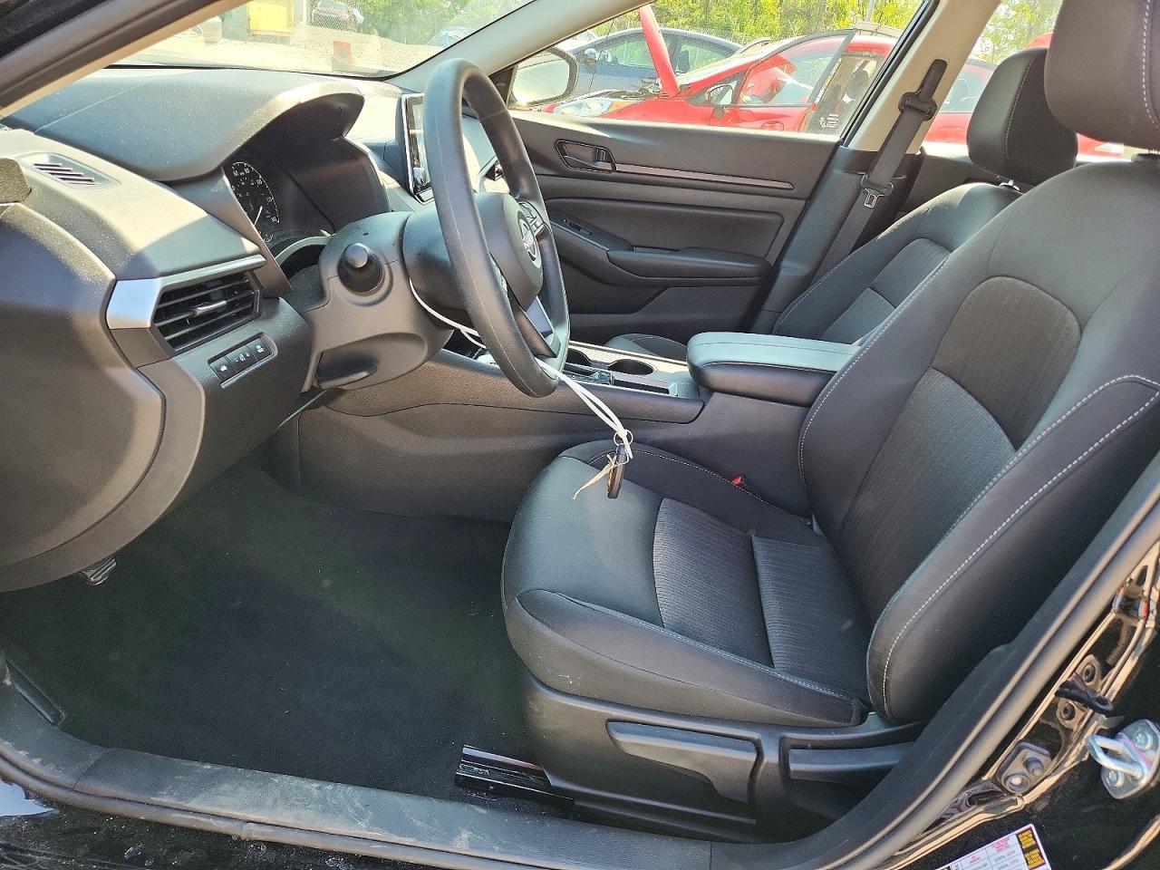 Nissan Altima S