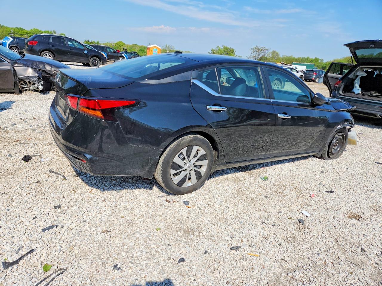 Nissan Altima S