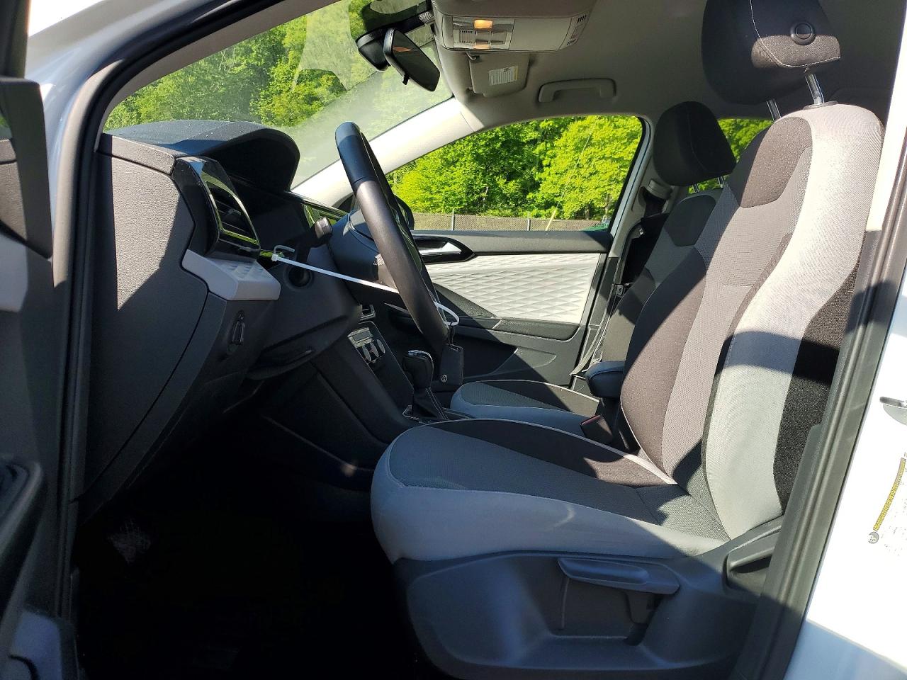 Volkswagen Taos S