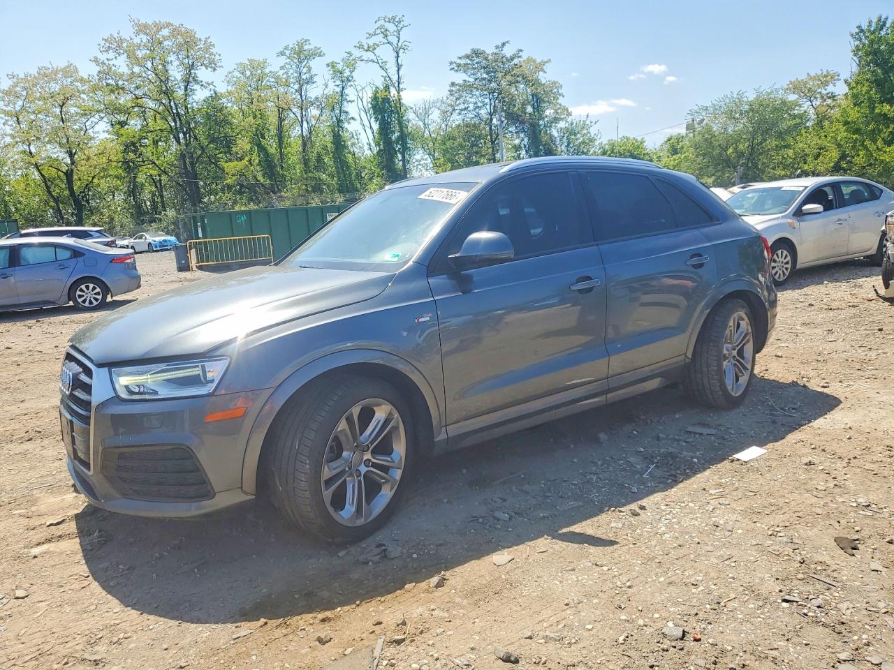 Salvage Audi Q3 Image
