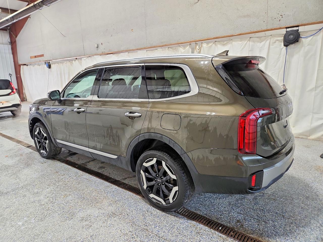 Kia Telluride S