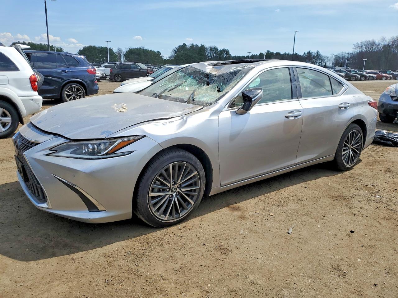 Salvage Lexus Es Image