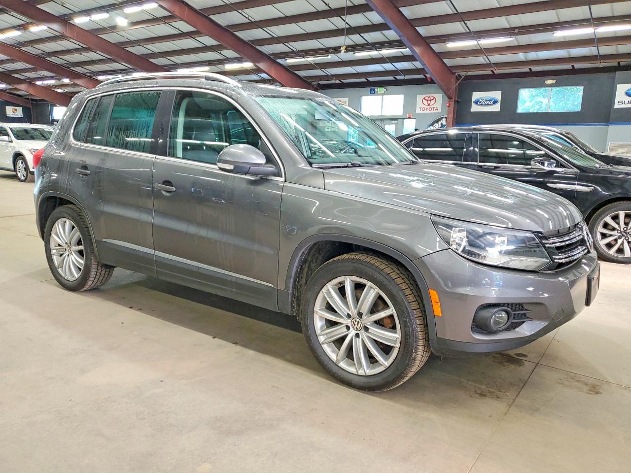 Volkswagen Tiguan S