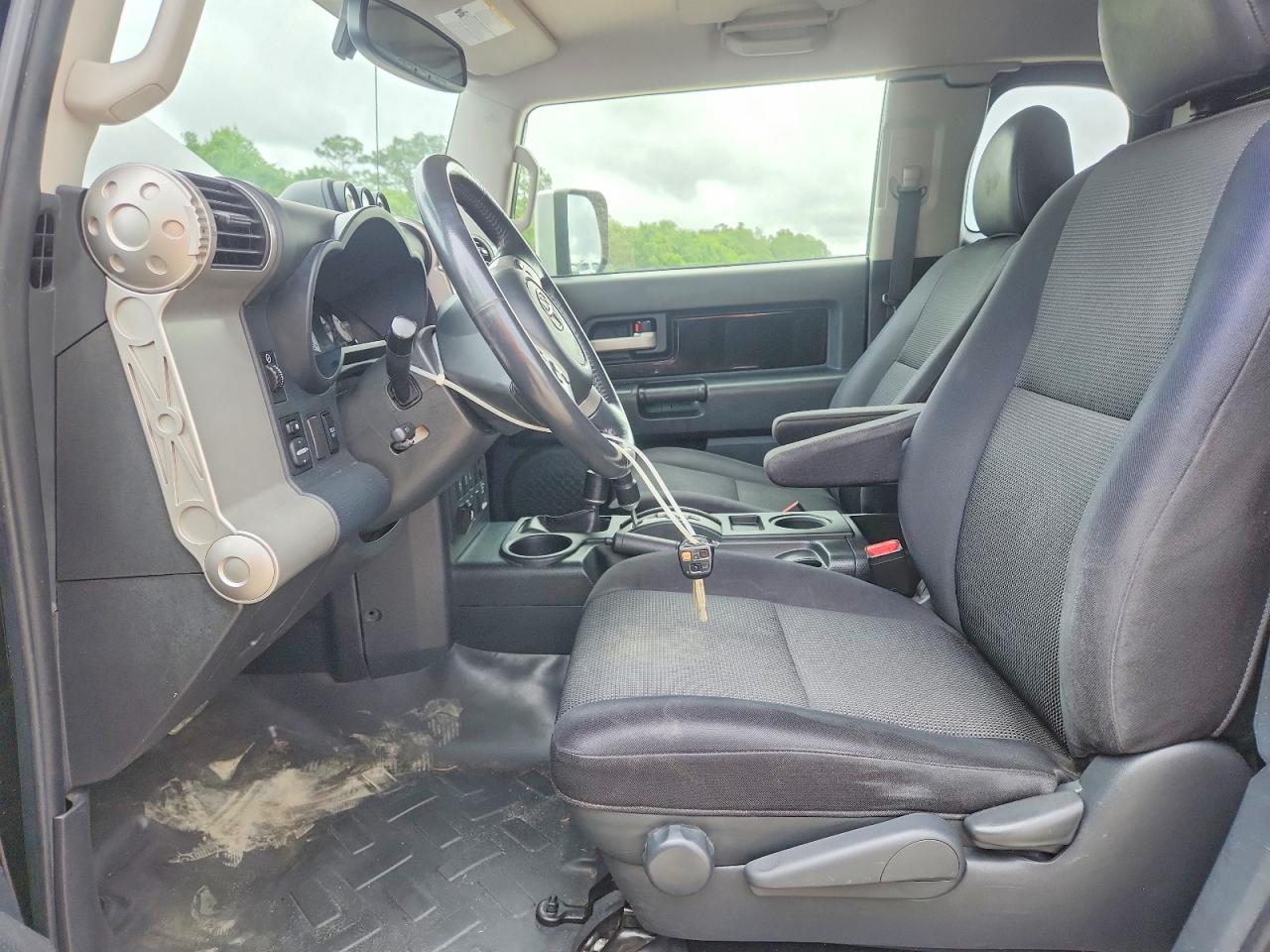 Toyota FJ Cruiser Base