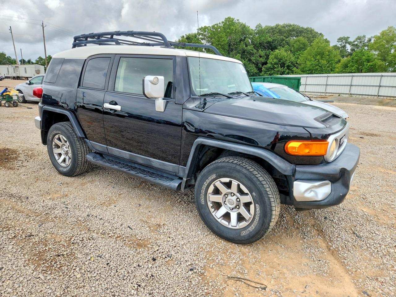 Toyota FJ Cruiser Base