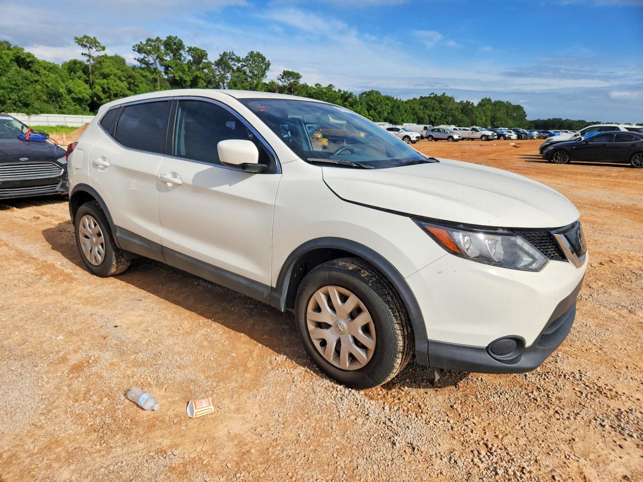 Nissan Rogue S