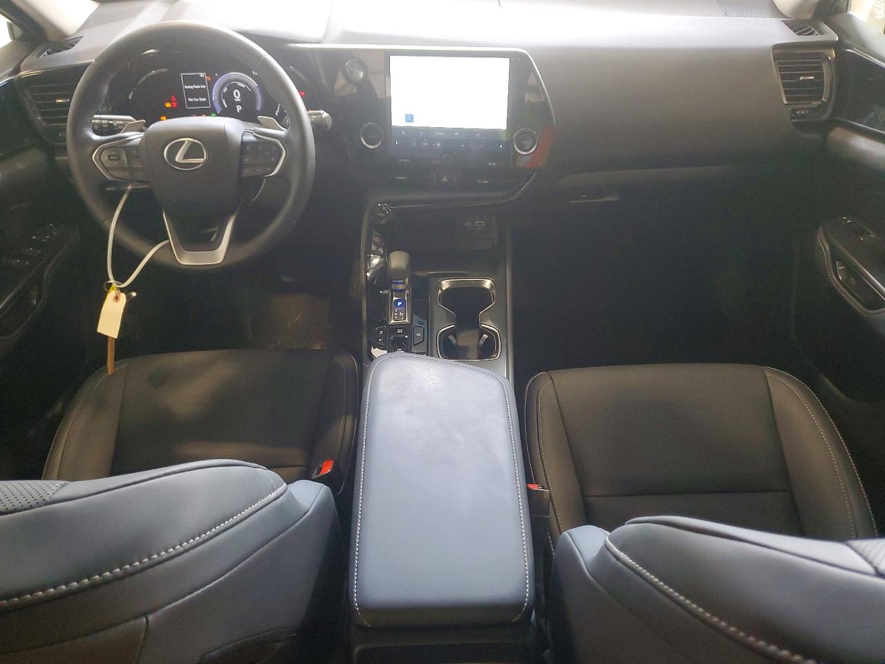 Lexus NX Base